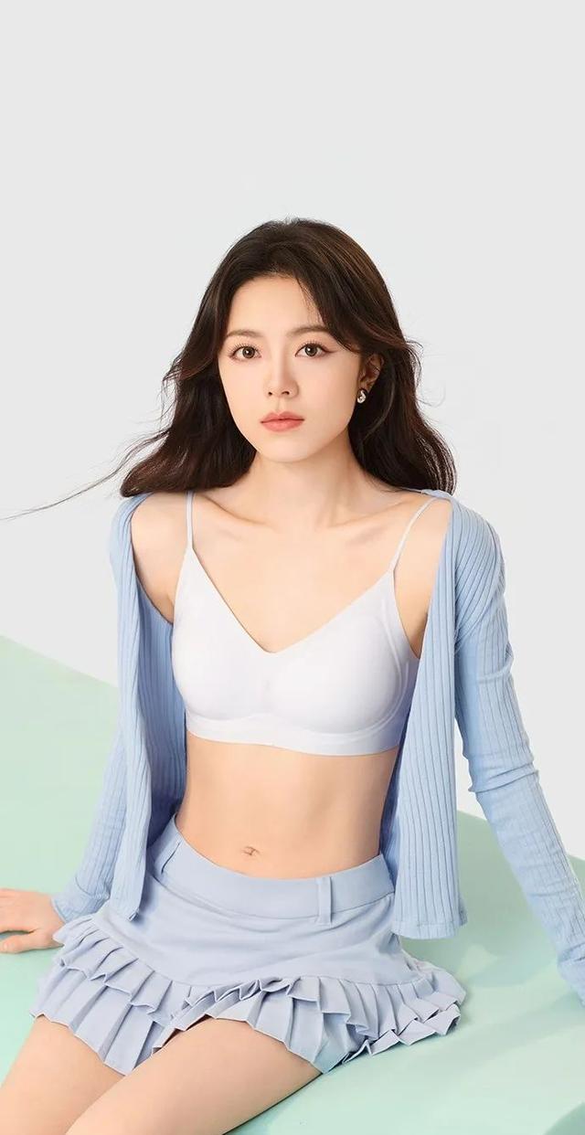 赵今麦清新穿搭