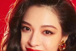 钟楚曦：高级脸女星的演技与时尚蜕变