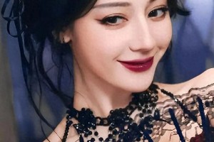 迪丽热巴《开始推理吧》造型百变引爆热搜