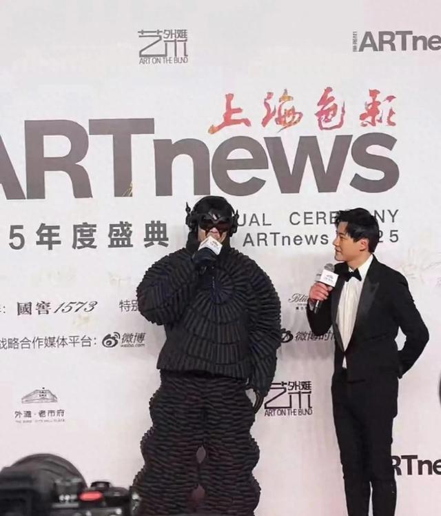向佐2025盛典造型