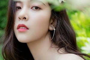 宋妍霏高清美图集锦：澳洲出生上海发展的影视女演员